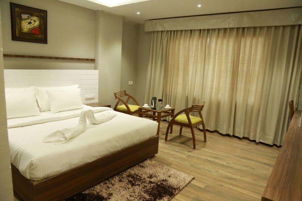 Hotel City Crown Mandsaur Ngoại thất bức ảnh