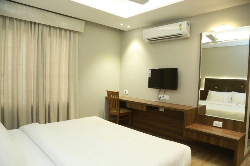 Hotel City Crown Mandsaur Ngoại thất bức ảnh